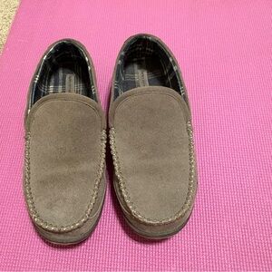 Grey Men’s Slippers Size 13